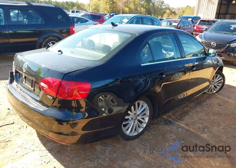 2013 Volkswagen Jetta 2.0L Tdi from USA, damaged, VIN 3VWLL7AJ6DM396004